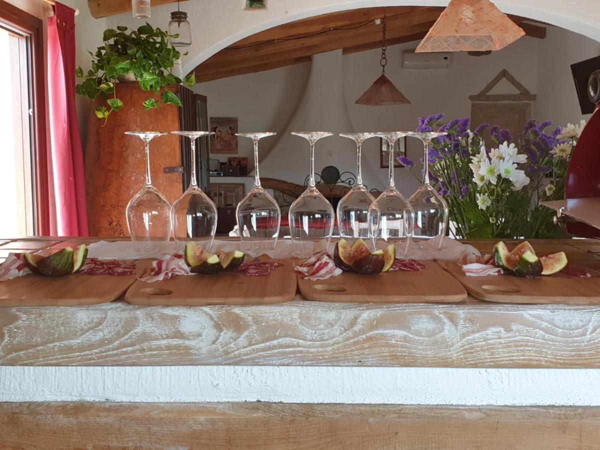 Cantina Perandria Monti Buitenkant foto